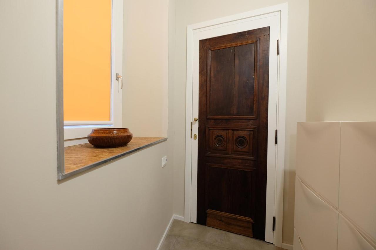 Domus Leydi Apartment Ивреа Екстериор снимка
