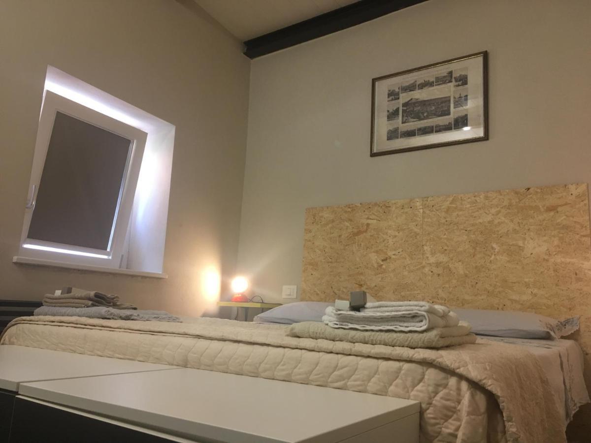 Domus Leydi Apartment Ивреа Екстериор снимка
