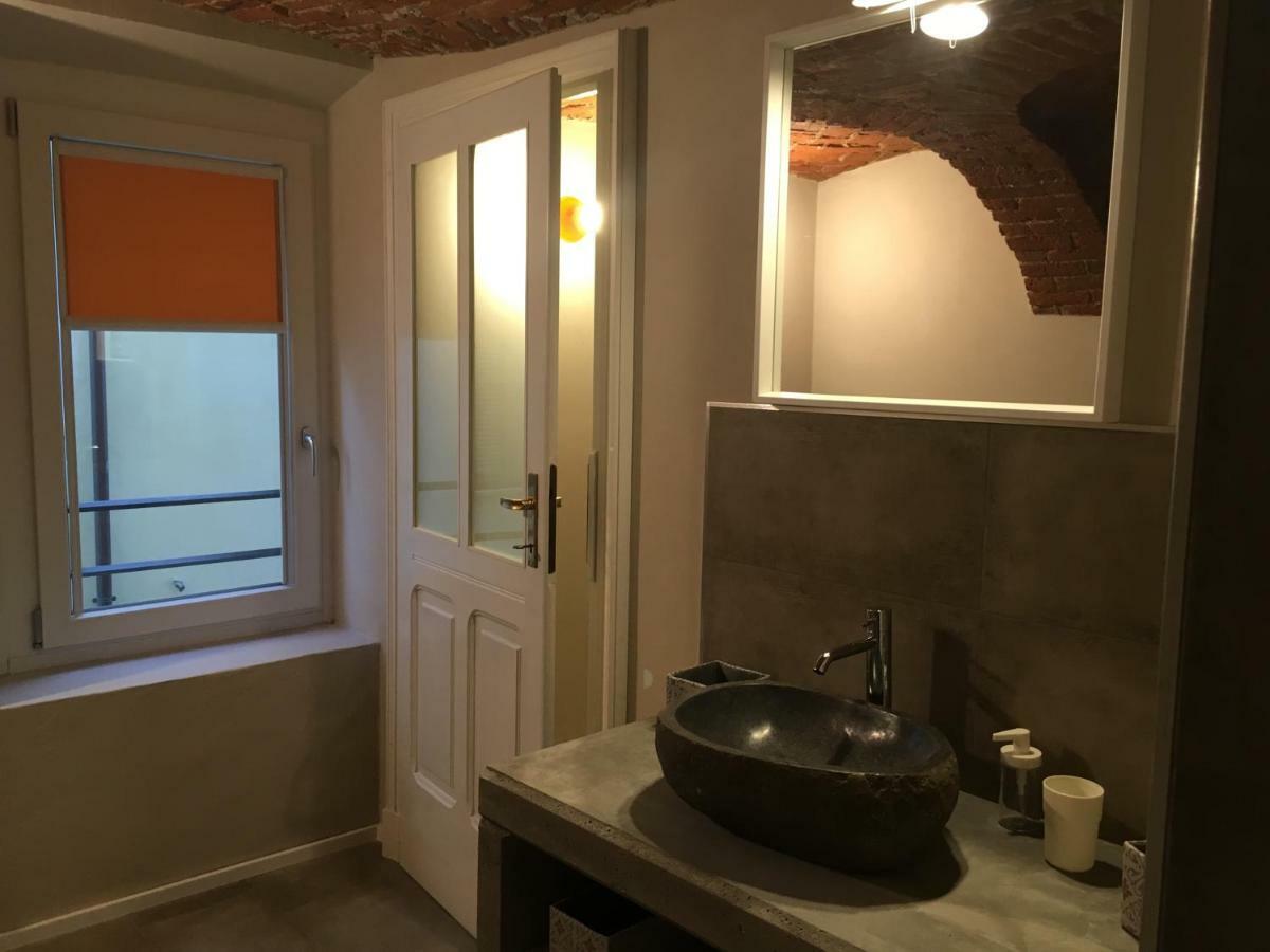 Domus Leydi Apartment Ивреа Екстериор снимка