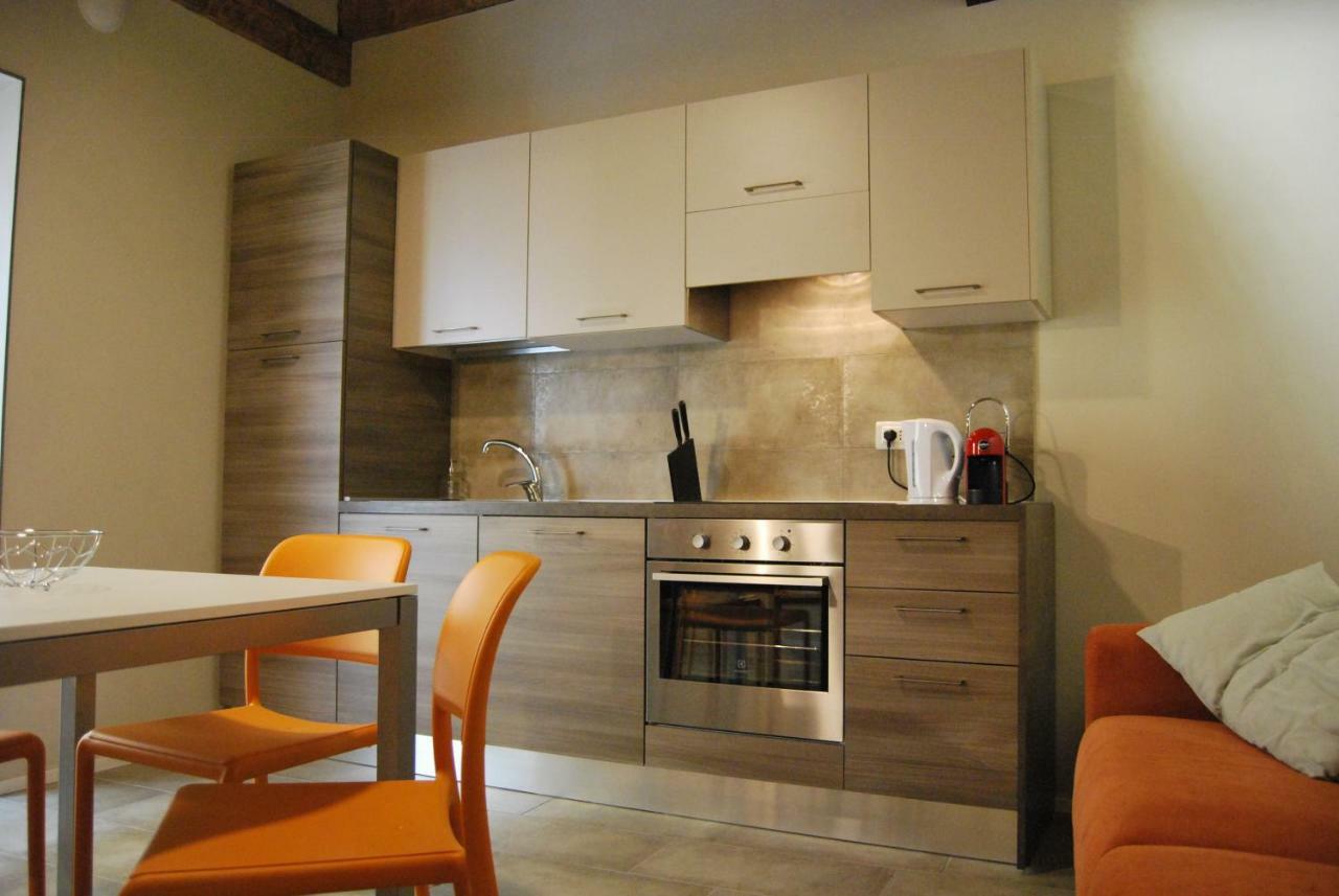 Domus Leydi Apartment Ивреа Екстериор снимка