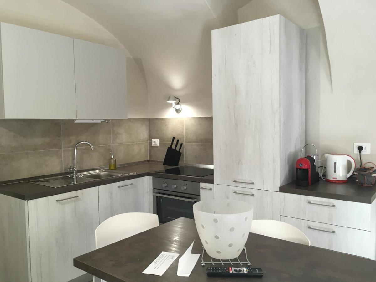 Domus Leydi Apartment Ивреа Екстериор снимка