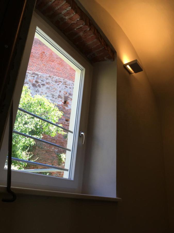 Domus Leydi Apartment Ивреа Екстериор снимка