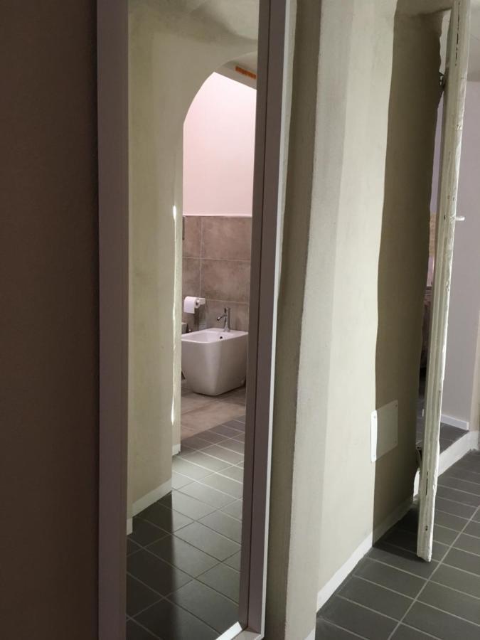 Domus Leydi Apartment Ивреа Екстериор снимка
